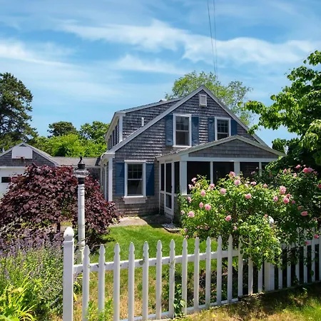 Large Deck Fire Pit Dog Friendly Near Beach - Sleeps 10